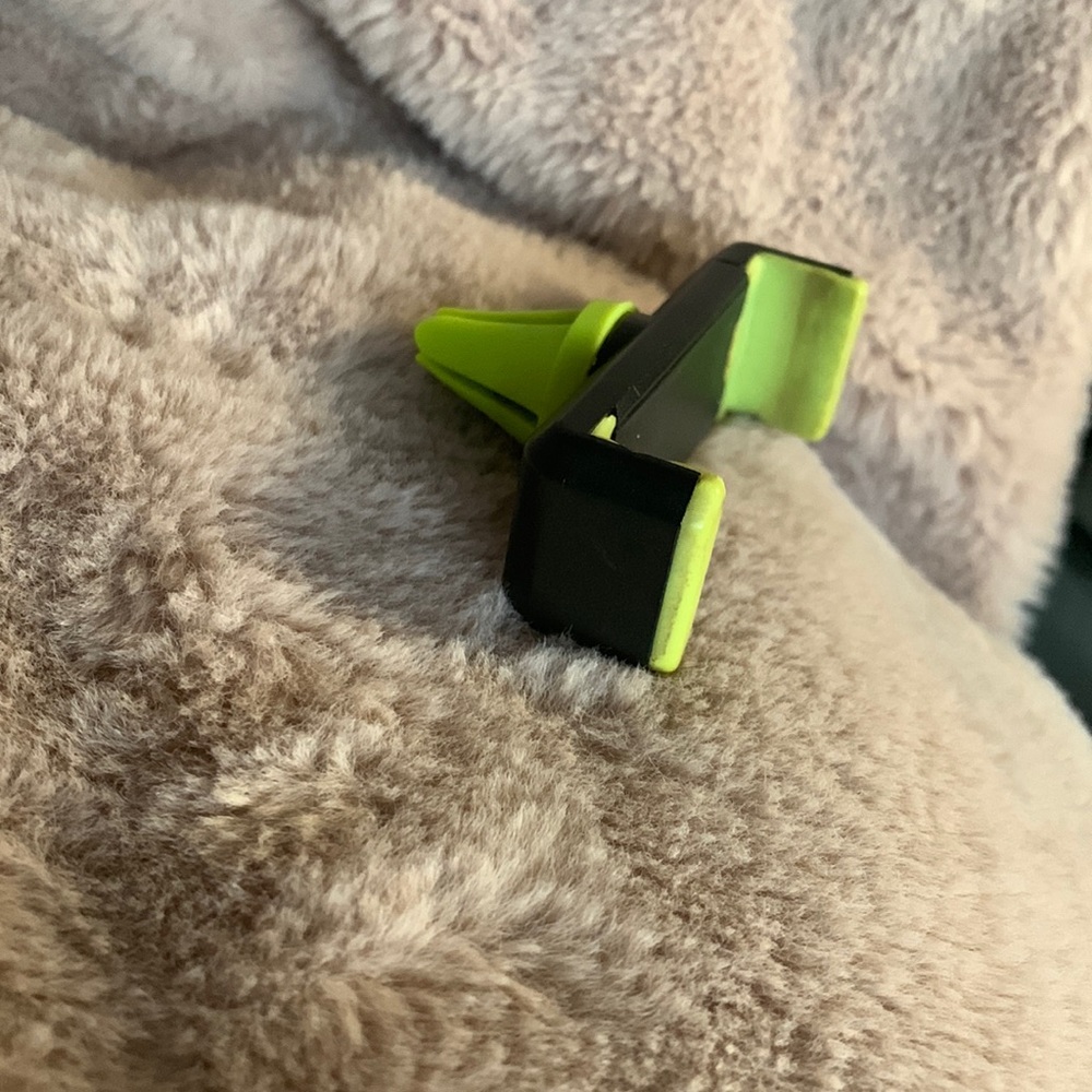 Car cell phone holder
